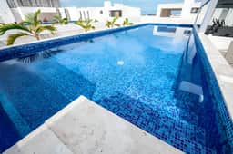 Tulum 2BR Retreat/Rooftop Pool, Gym, Movie Theatre