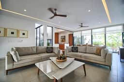 Casa Mila, 4BDR Luxury Villa, 24/7 Security