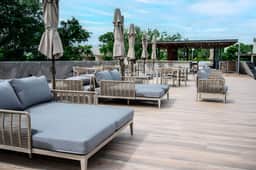 BeUtiful 2BR Oasis | Pool + Gym + Rooftop Lounge