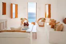 Magnificent 6BD Villa w/360° Pool & Ocean View