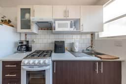 Elegant 3BR House w/Pool, Gated Community