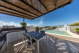 Stylish 1BD w/ Rooftop Pool, Walk to Beach +5th