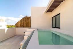 Luxury 3BR PH W/private plunge pool & Rooftop pool