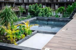 BeUtiful 2BR Oasis | Pool + Gym + Rooftop Lounge