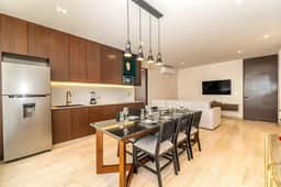 Luxury 3BR PH W/private plunge pool & Rooftop pool