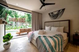 Stylish 1BD Retreat with Swim-Up Pool