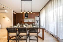 Lux 2BR, w Rooftop Pool and  private balcony