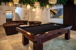 Tulum 2BR Retreat/Rooftop Pool, Gym, Movie Theatre