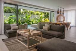 Villa Virginia: 4BR, 2 Heated Pools, 24/7 Sec