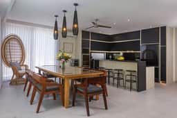 Villa Virginia: 4BR, 2 Heated Pools, 24/7 Sec