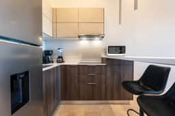 Luxury 2 BR PH w/Private Pool, Walk to Beach