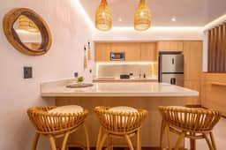 Stylish 1BR | Gym, Rooftop Pool & Lounge w/Parking - Image 2