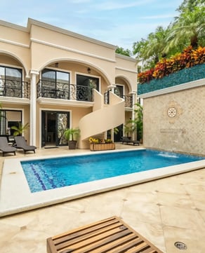 Luxury Playacar Villa by the beach