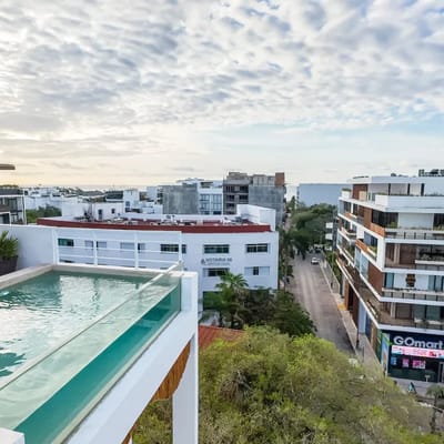 Stylish Studio w/ Rooftop Pool, Walk to Beach +5th