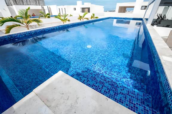 Tulum 2BR Retreat/Rooftop Pool, Gym, Movie Theatre