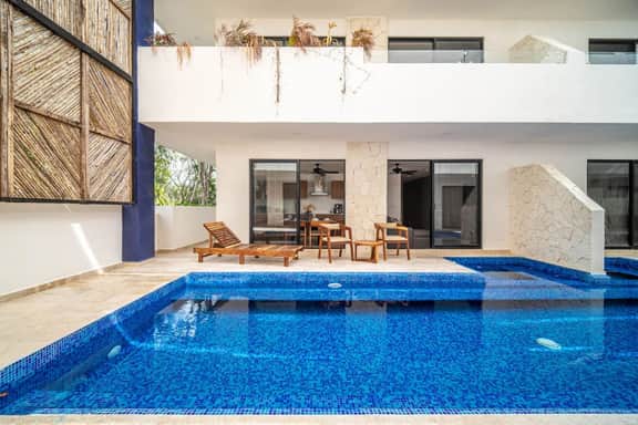 Lux 2 BD Corner Suite w/ Swim Up Pool| Aldea Zama