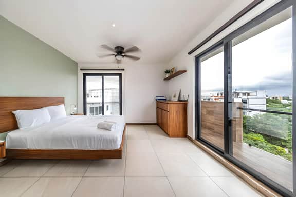 2 BR Oasis w/ Incredible Rooftop Pool + Views