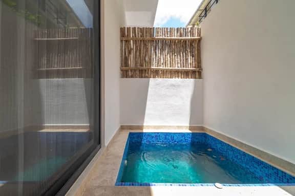 Lux Studio w/ Private Plunge Pool + Gym | Lik Zama