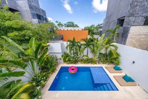 Casa Kinam | Chic 4BR Villa w/ Pool in La Veleta