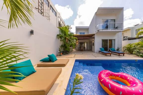 Casa Kinam | Chic 4BR Villa w/ Pool in La Veleta