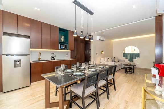 Lux 2BR w/ Plunge Pool, Close to Beach