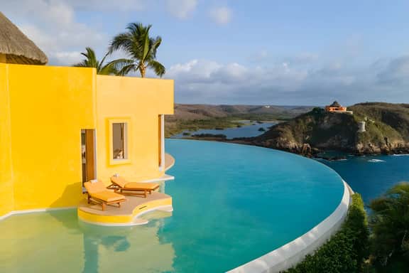 Magnificent 6BD Villa w/360° Pool & Ocean View