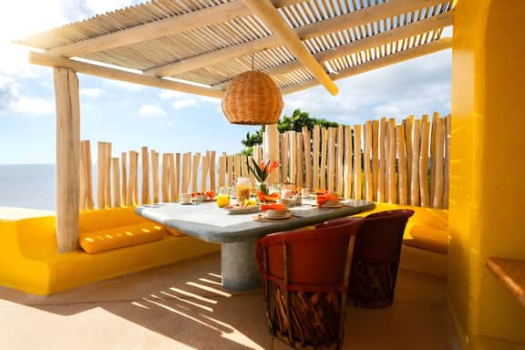 Magnificent 6BD Villa w/360° Pool & Ocean View