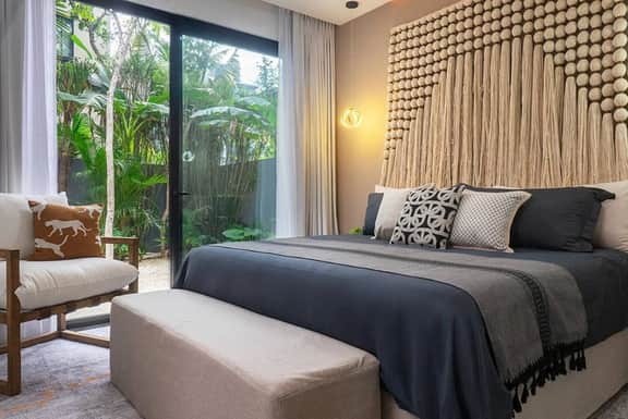 Luxury 4BR Villa w/Private Pool & Rooftop Lounge