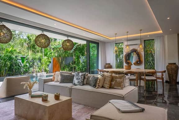 Luxury 4BR Villa w/Private Pool & Rooftop Lounge