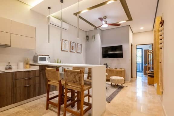 Peaceful 1BR Near Beach | Rooftop Pool | Sleeps 4 - Image 4