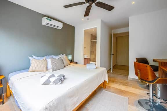 Luxury 2BR | Private Plunge Pool | Rooftop & Gym - Image 4