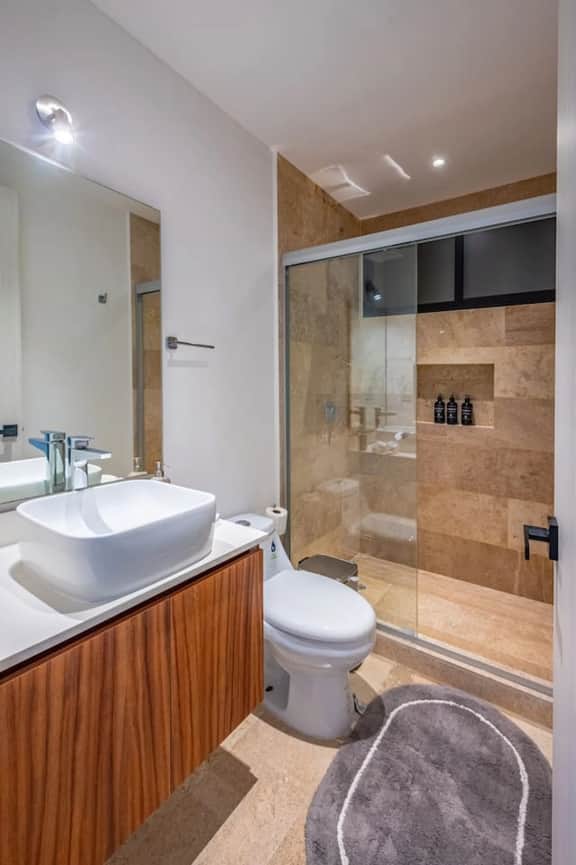 Luxury 2BR | Private Plunge Pool | Rooftop & Gym - Image 5