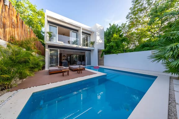 Cuatro Vientos | Close to Shops | Pool | up to 12 ppl
